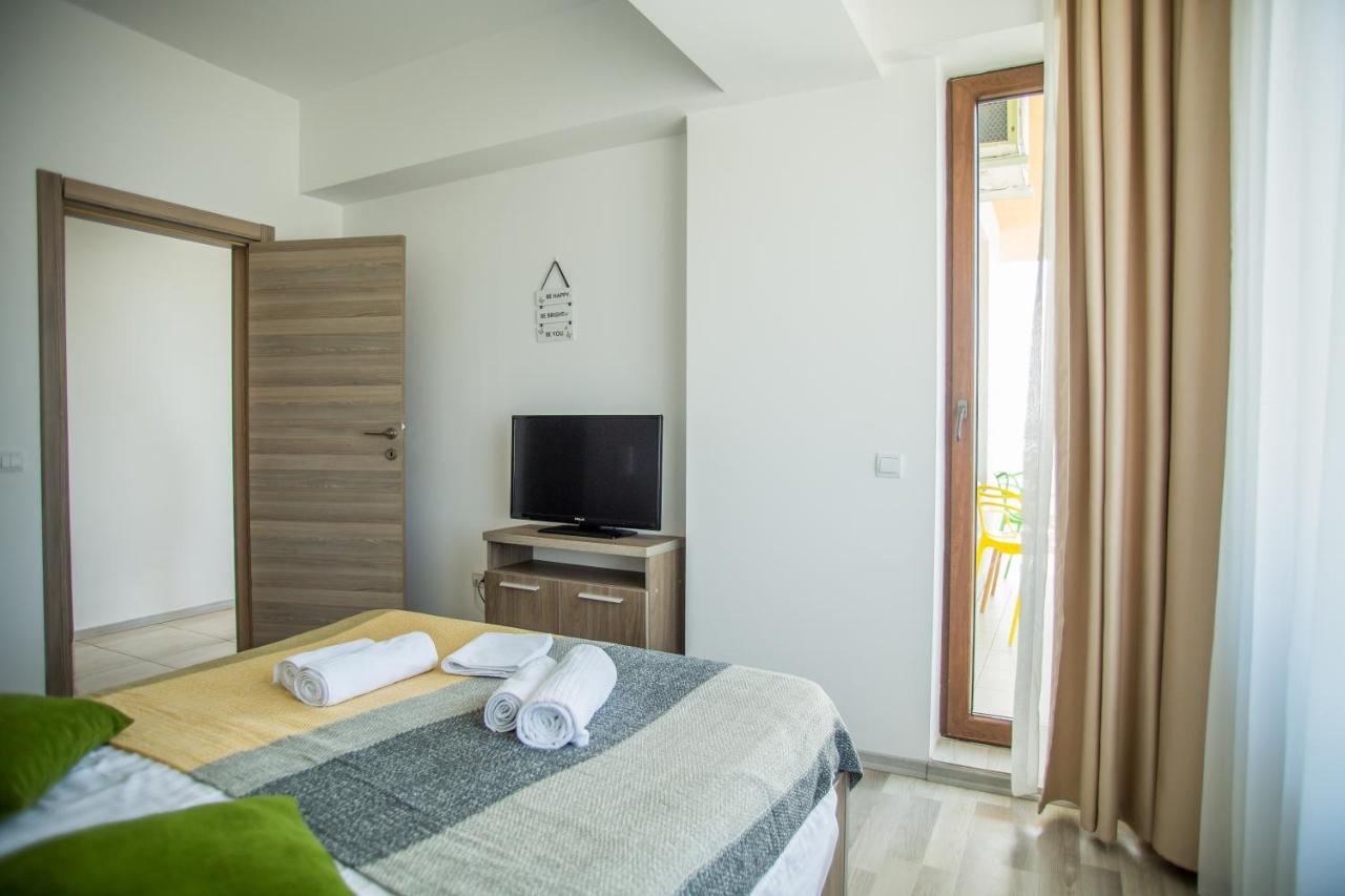 Bella Vista Summerland Mamaia Eksteriør bilde